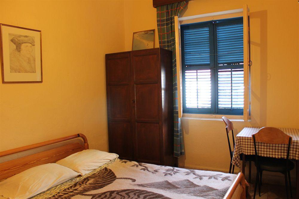 Trianon Hostel Paphos Kültér fotó