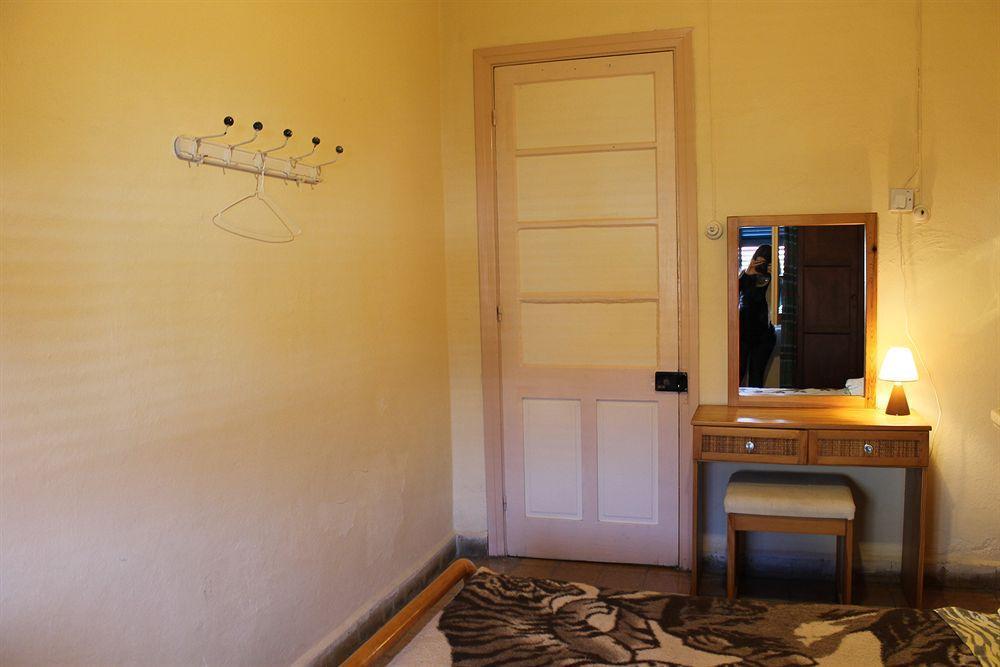Trianon Hostel Paphos Kültér fotó