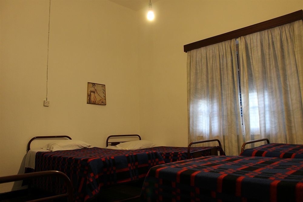 Trianon Hostel Paphos Kültér fotó