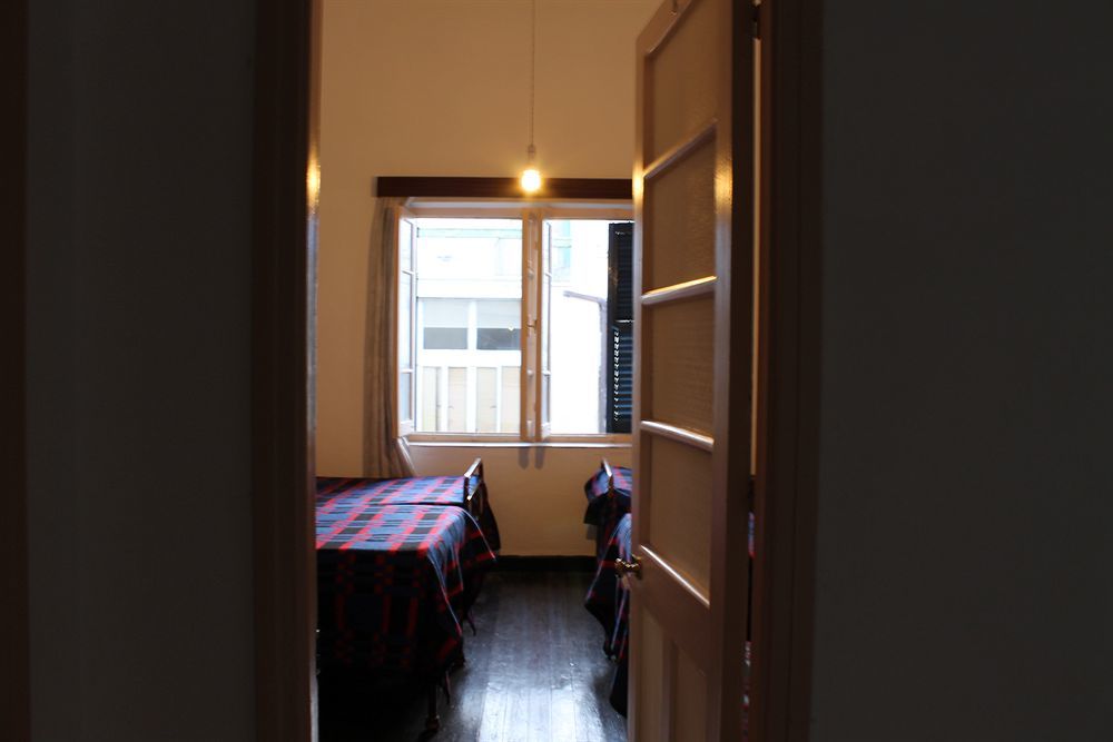 Trianon Hostel Paphos Kültér fotó