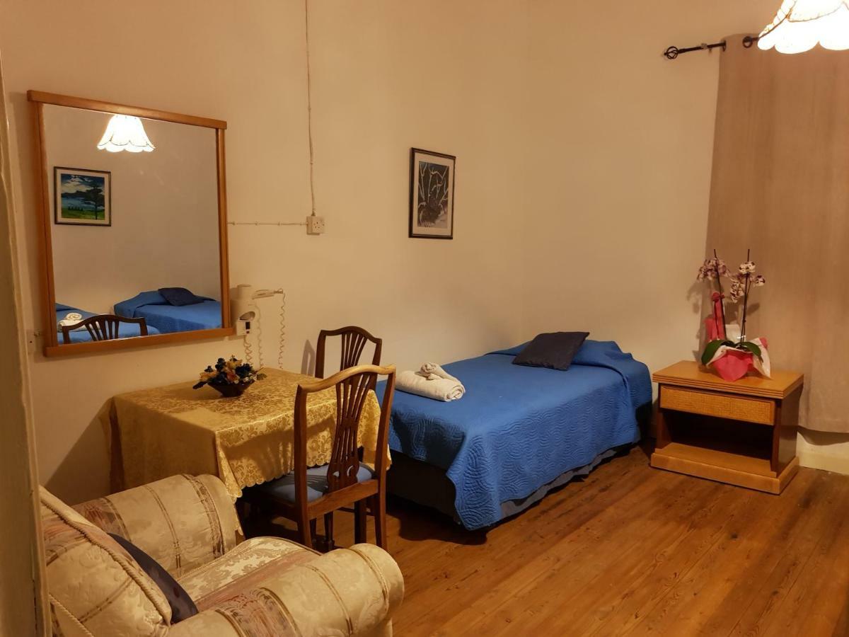 Trianon Hostel Paphos Kültér fotó