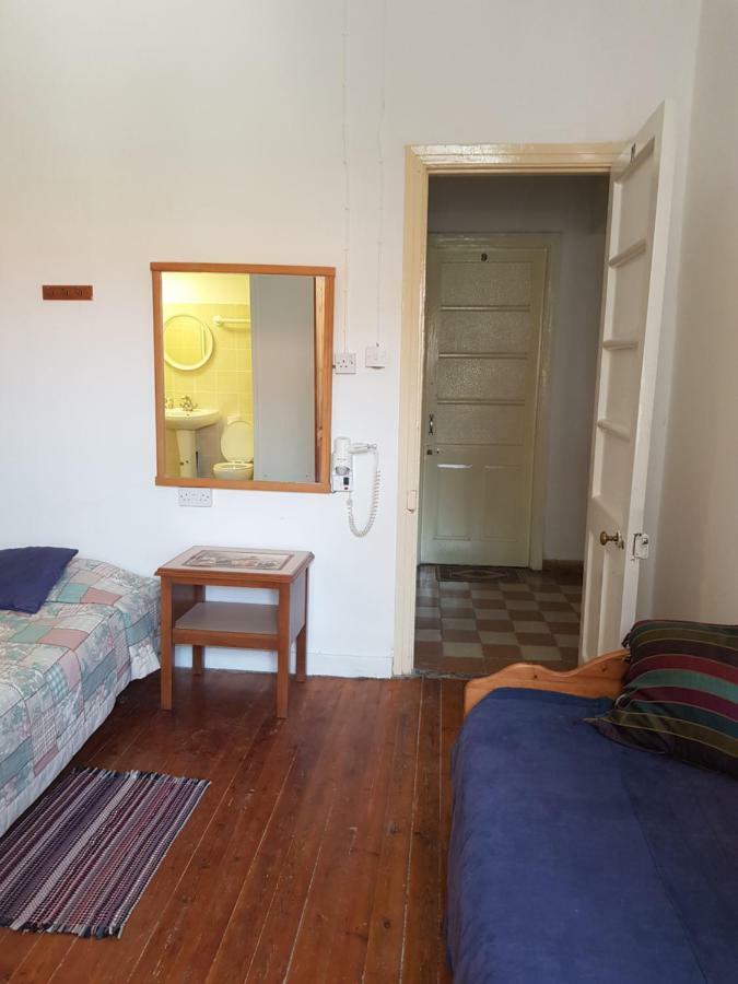 Trianon Hostel Paphos Kültér fotó